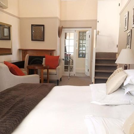 Liberty Lodge Guest House Cape Town Ngoại thất bức ảnh