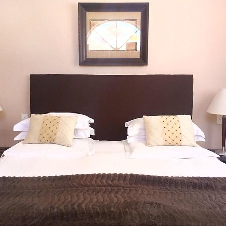 Liberty Lodge Guest House Cape Town Ngoại thất bức ảnh