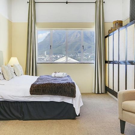 Liberty Lodge Guest House Cape Town Ngoại thất bức ảnh