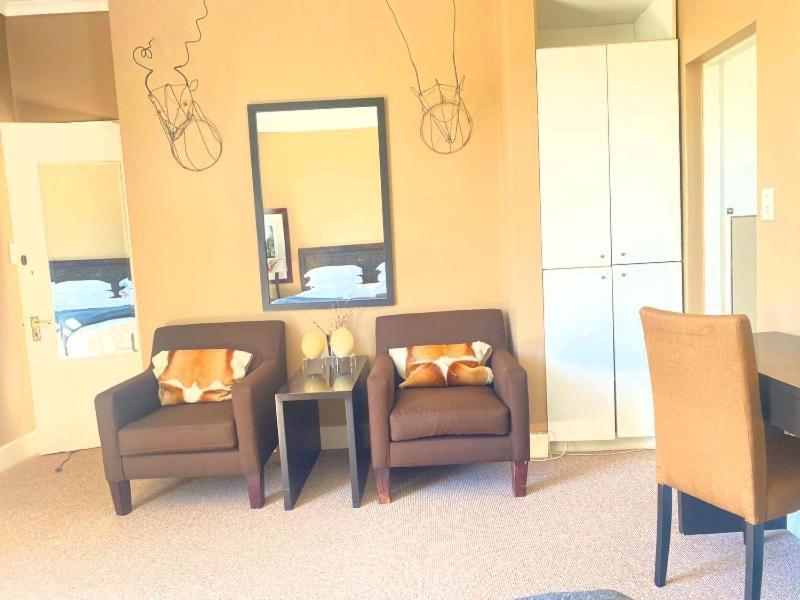 Liberty Lodge Guest House Cape Town Ngoại thất bức ảnh