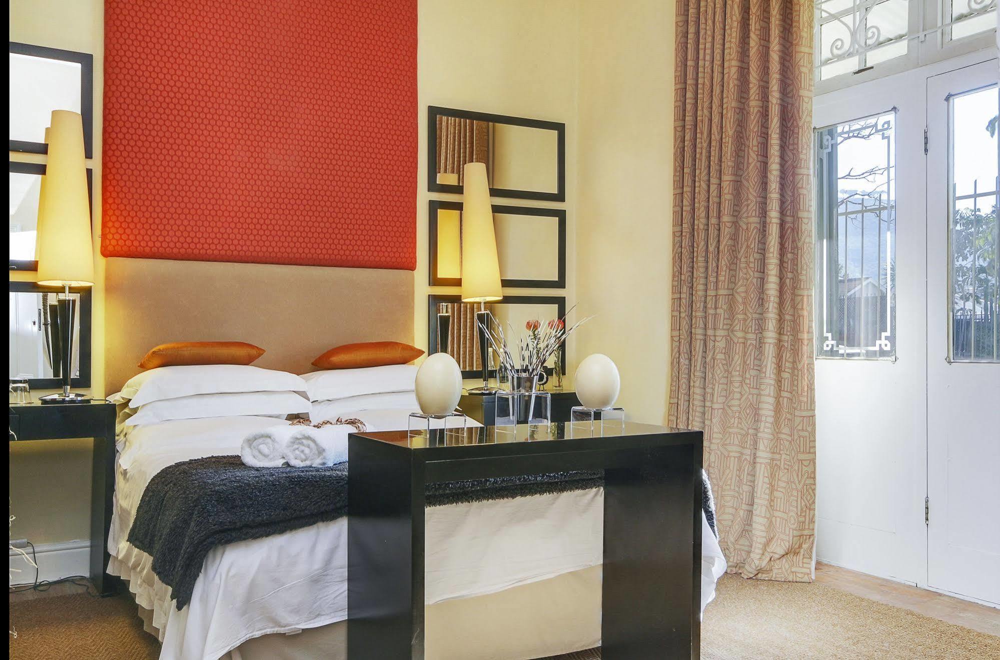 Liberty Lodge Guest House Cape Town Ngoại thất bức ảnh