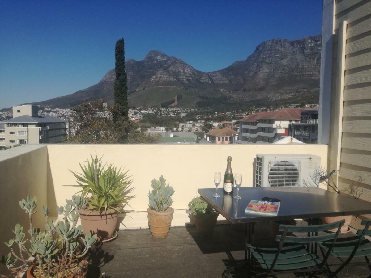Liberty Lodge Guest House Cape Town Ngoại thất bức ảnh